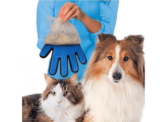 Перчатка для вычесывания шерсти животных True Touch  (Тру Тач) правая рука