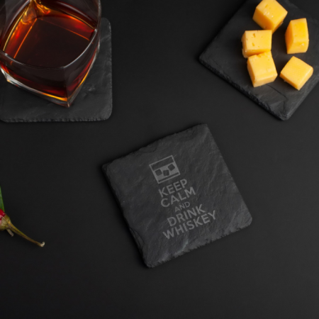 Подставка из сланца &quot;Keep calm and drink whiskey&quot; || 